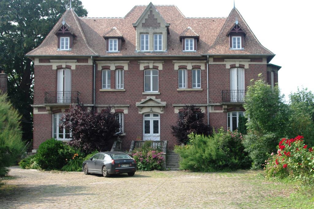 Le Manoir De Crisolles Bed and Breakfast Eksteriør billede