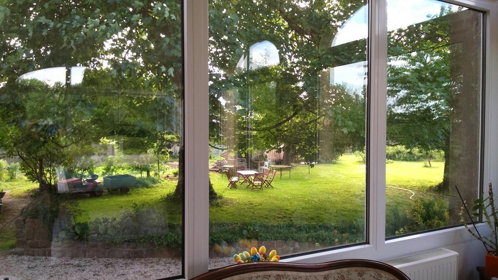 Le Manoir De Crisolles Bed and Breakfast Eksteriør billede